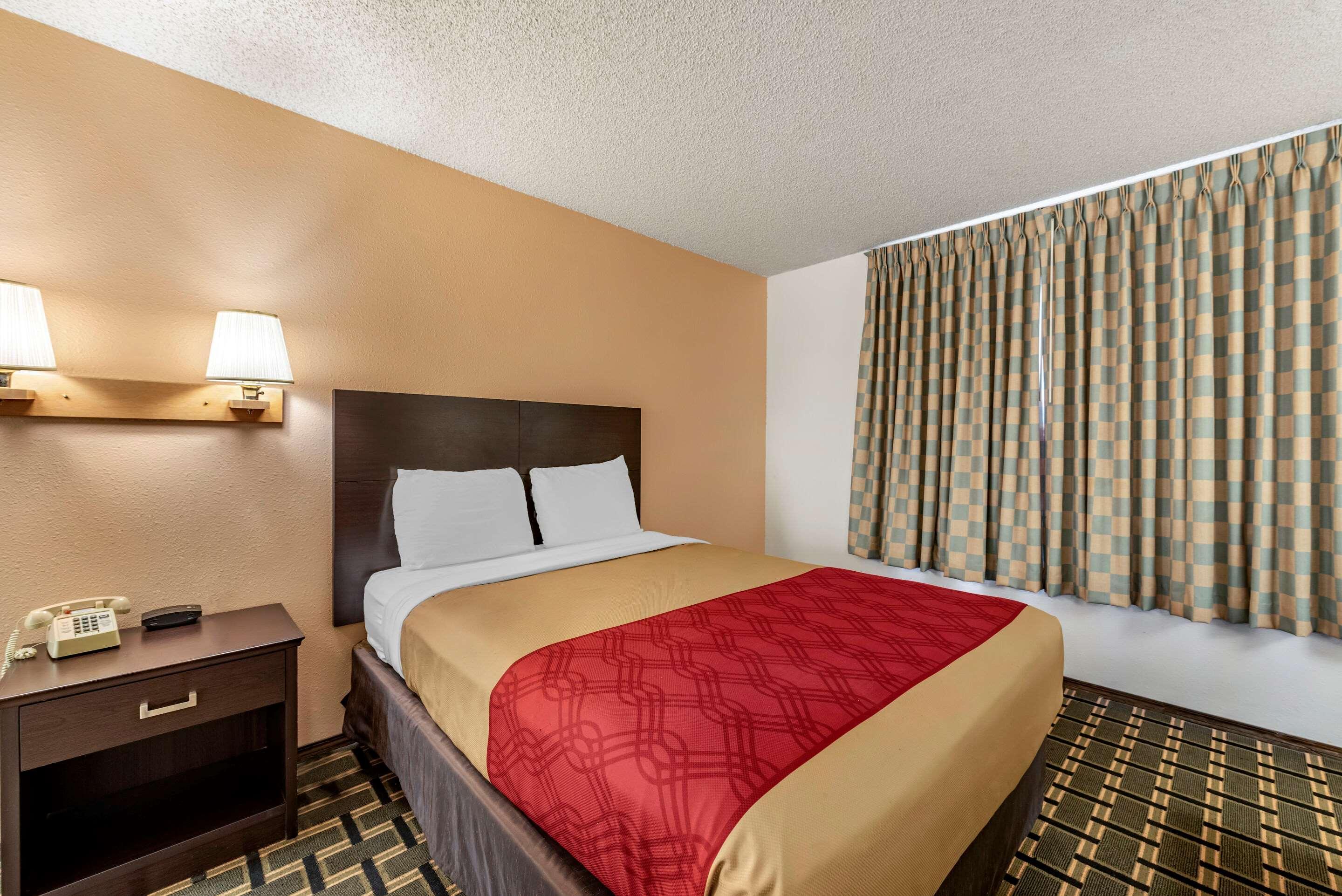 Econo Lodge La Junta Exterior photo