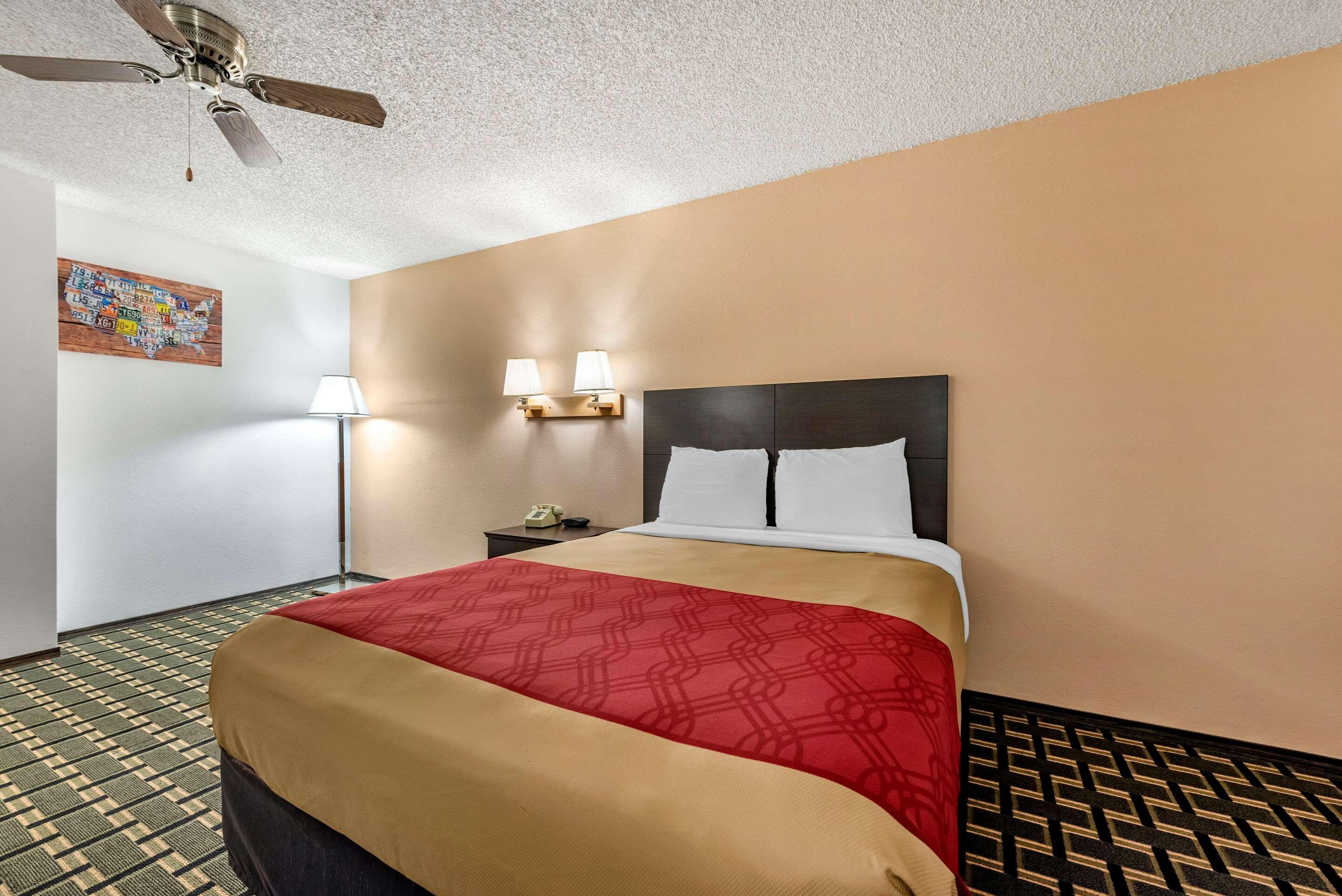 Econo Lodge La Junta Exterior photo