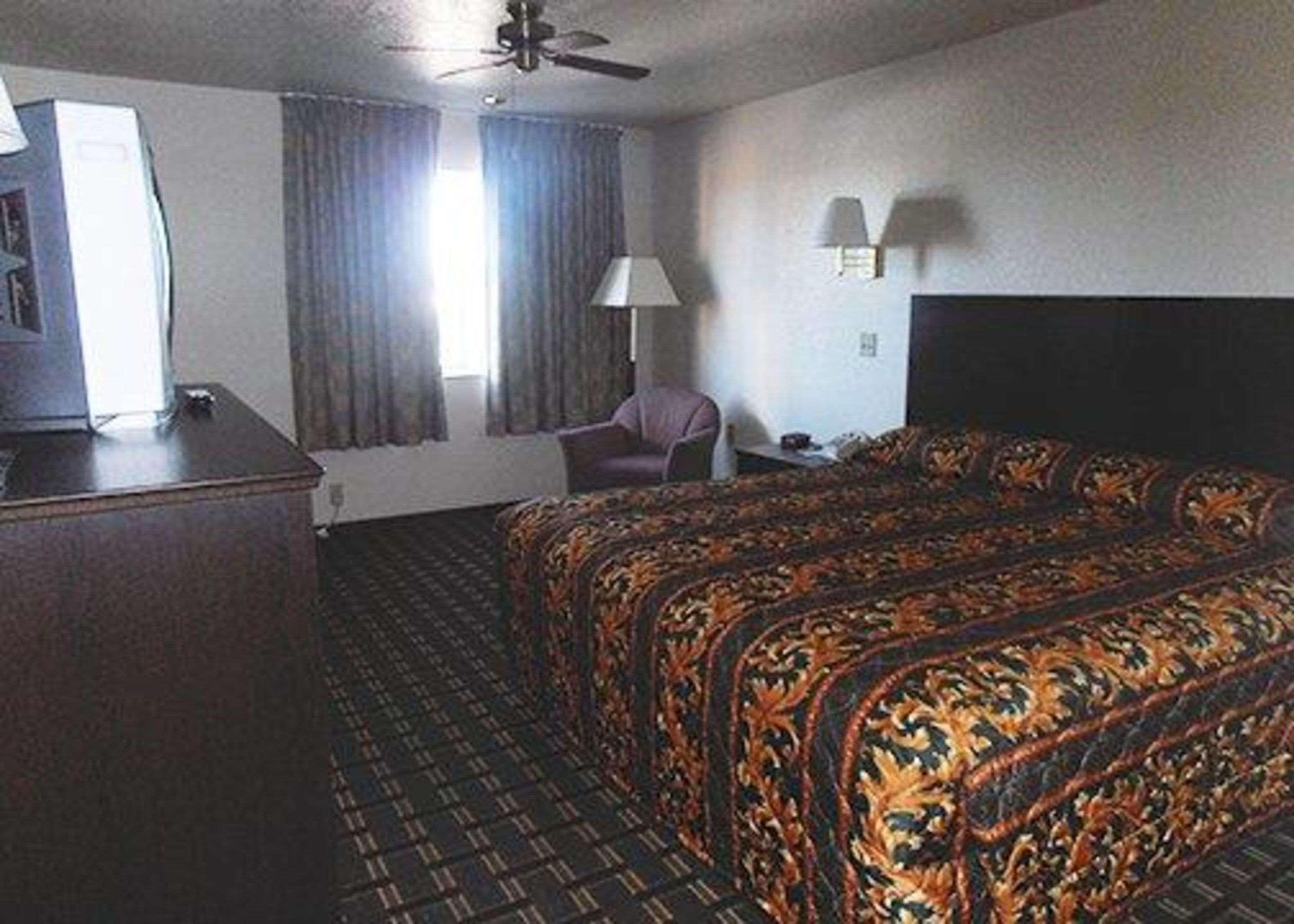 Econo Lodge La Junta Exterior photo